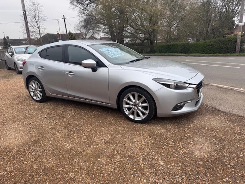 MAZDA MAZDA3