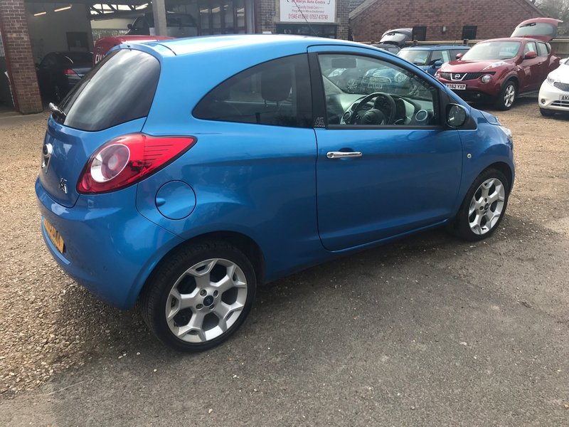 FORD KA