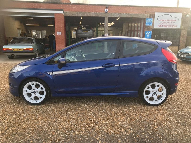 FORD FIESTA