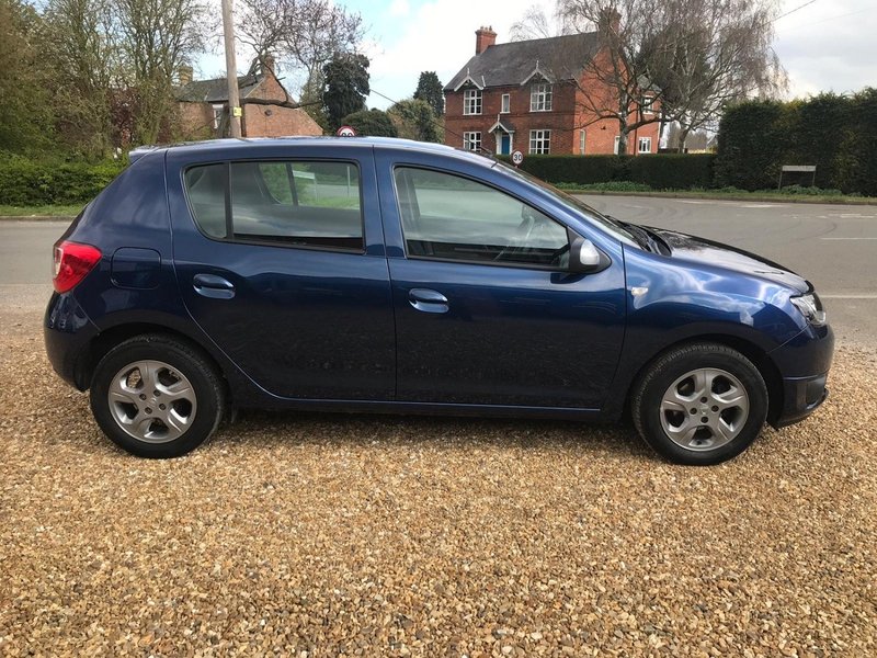 DACIA SANDERO