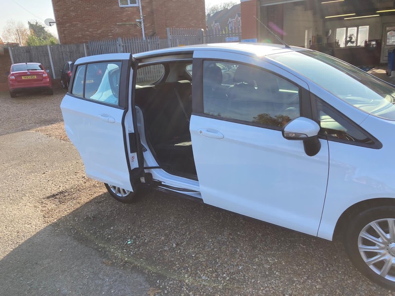 FORD B-MAX