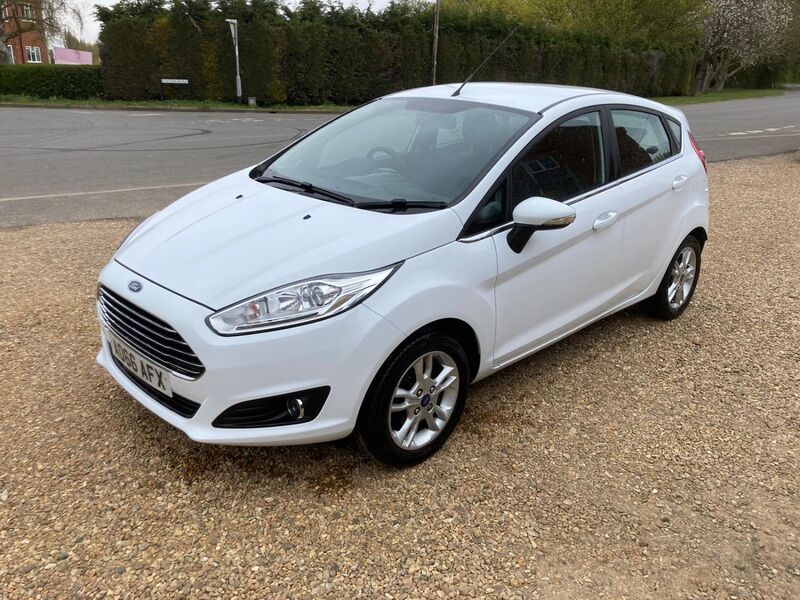 FORD FIESTA