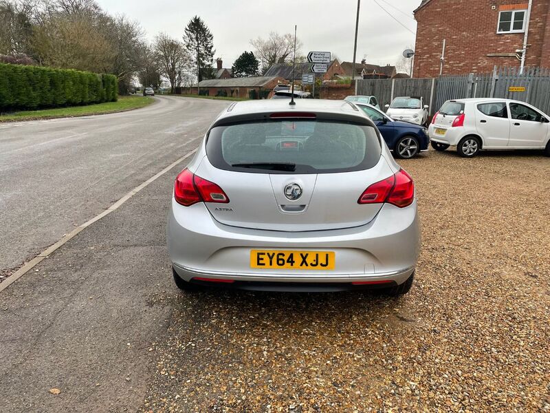 VAUXHALL ASTRA