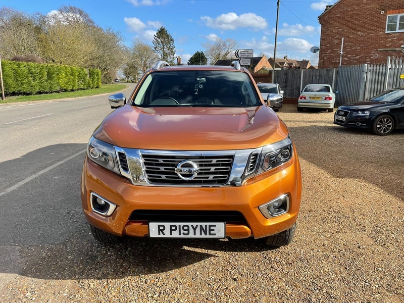 NISSAN NAVARA
