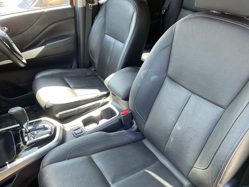 NISSAN NAVARA